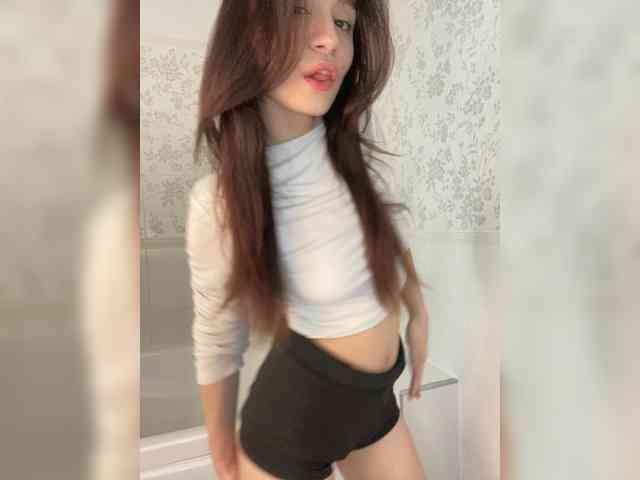 vikssiii Live Webcam on BongaCams