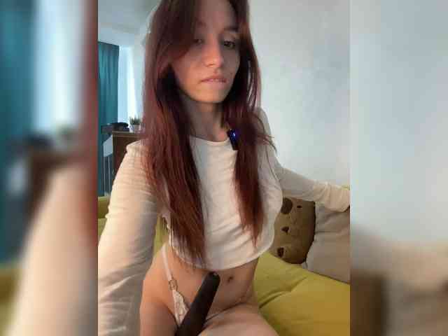 vikssiii live female cam on bongacams