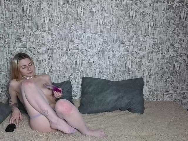 HoneyHook's BongaCams show and profile