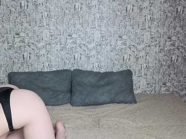 HoneyHook's BongaCams show and profile