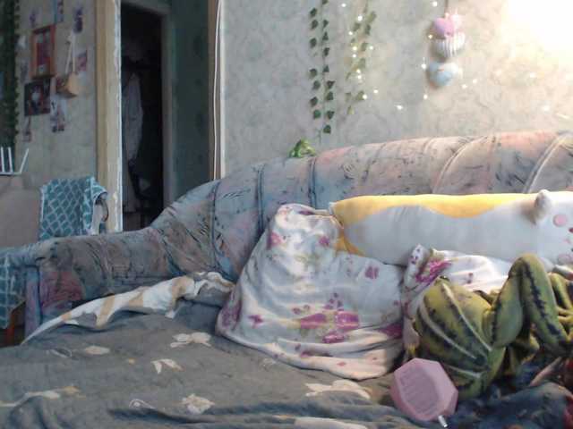 Yuki57's BongaCams show and profile