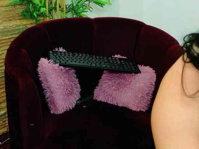 MiaaAngell