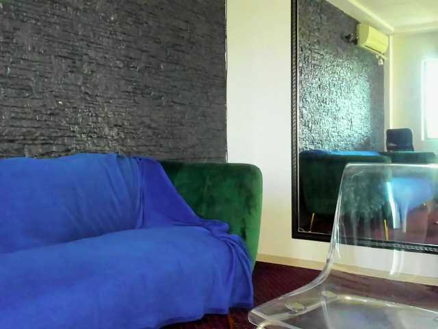 DiamondMilff live cam on BongaCams