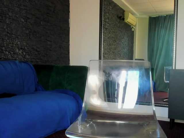 DiamondMilff live cam on BongaCams