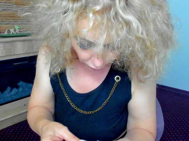 DiamondMilff live webcam show