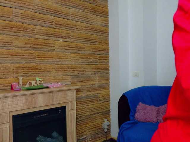 DiamondMilff live cam on BongaCams