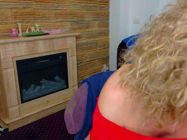 DiamondMilff live cam on BongaCams