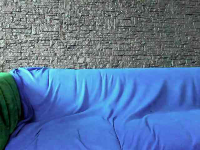 DiamondMilff webcam