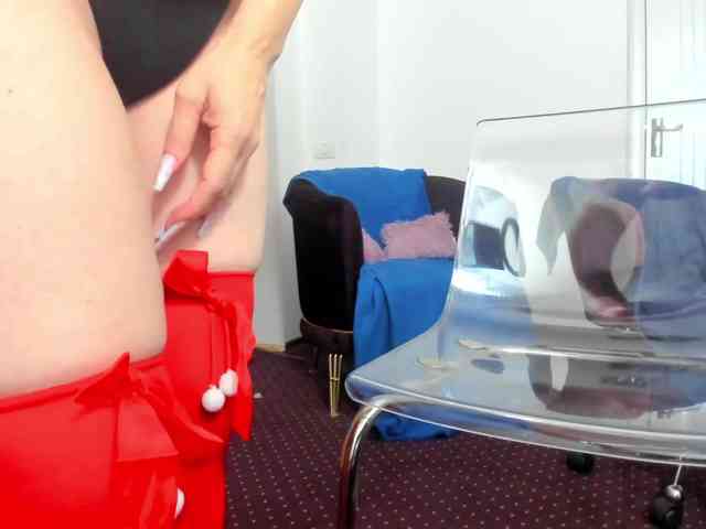 DiamondMilff webcam