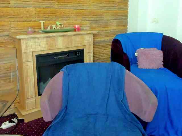 DiamondMilff webcam