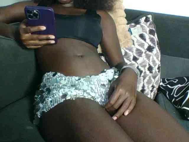 EbonyDivaa webcam
