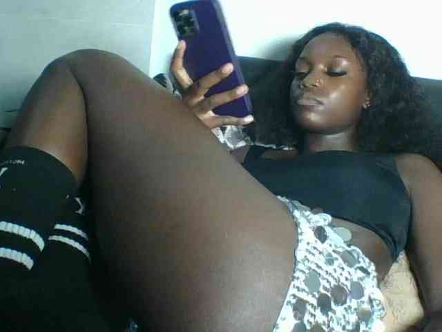 EbonyDivaa webcam