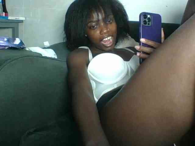 EbonyDivaa webcam