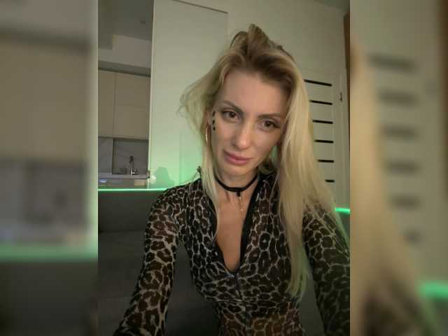 KarinaSimka live cam
