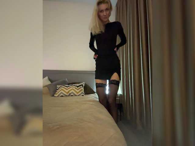 KarinaSimka's BongaCams show and profile