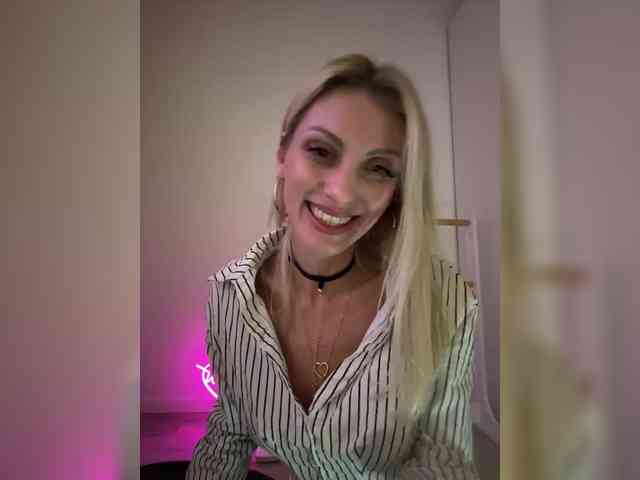 KarinaSimka webcam