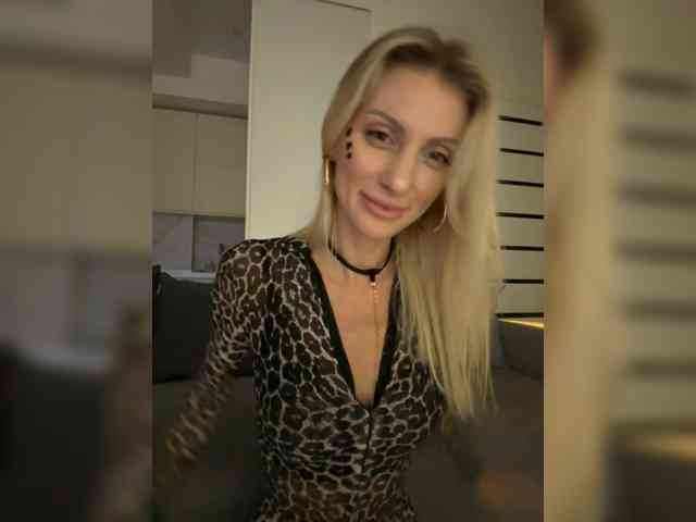 KarinaSimka webcam