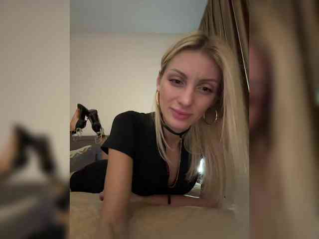 KarinaSimka webcam