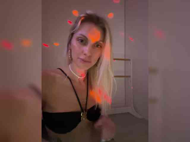 KarinaSimka webcam