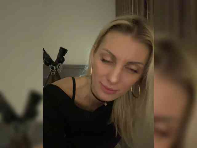 KarinaSimka webcam