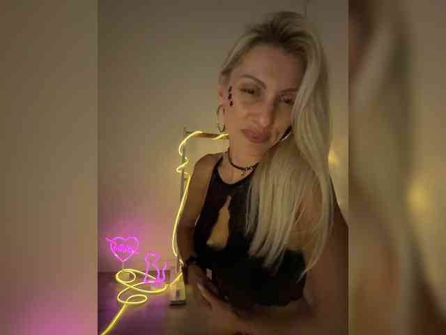 KarinaSimka webcam