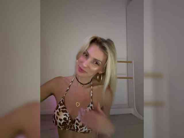 KarinaSimka webcam