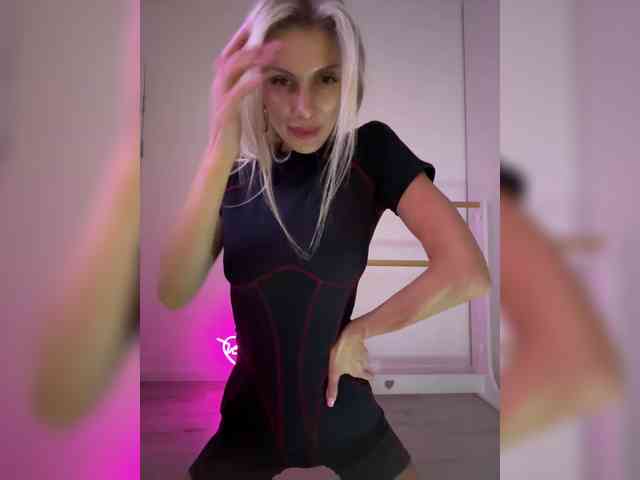 KarinaSimka webcam