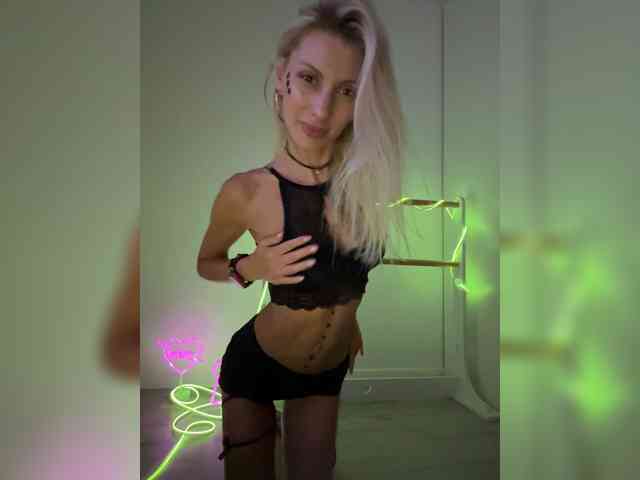 KarinaSimka webcam