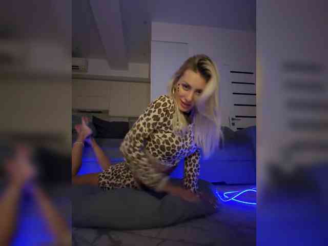 KarinaSimka webcam