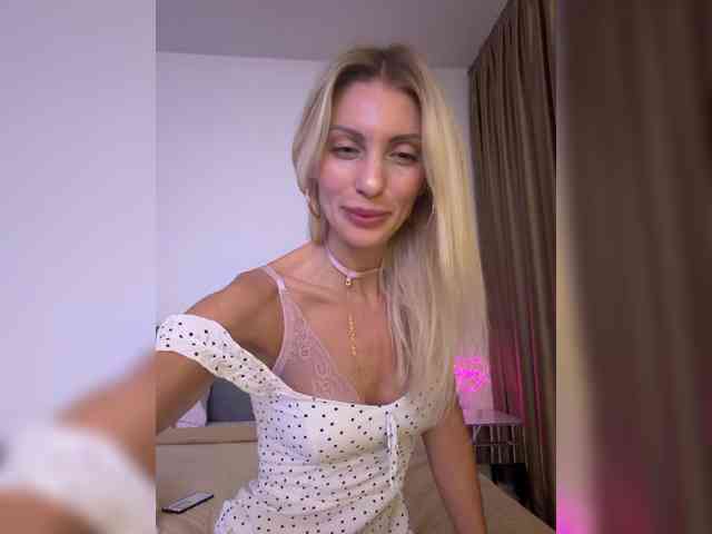 KarinaSimka webcam
