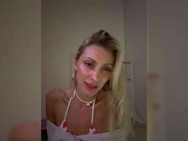 KarinaSimka webcam
