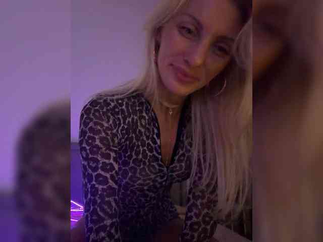 KarinaSimka webcam
