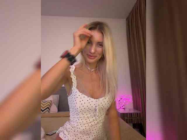 KarinaSimka webcam