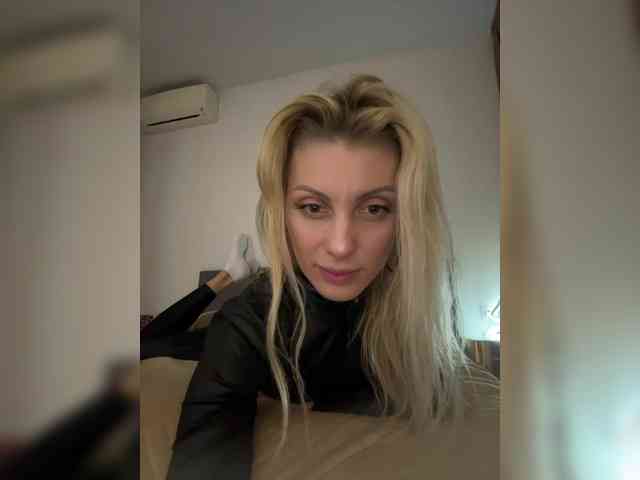 KarinaSimka webcam