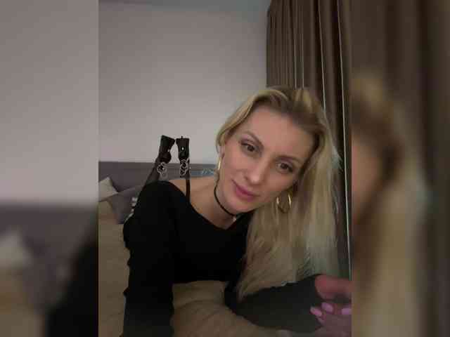 KarinaSimka webcam