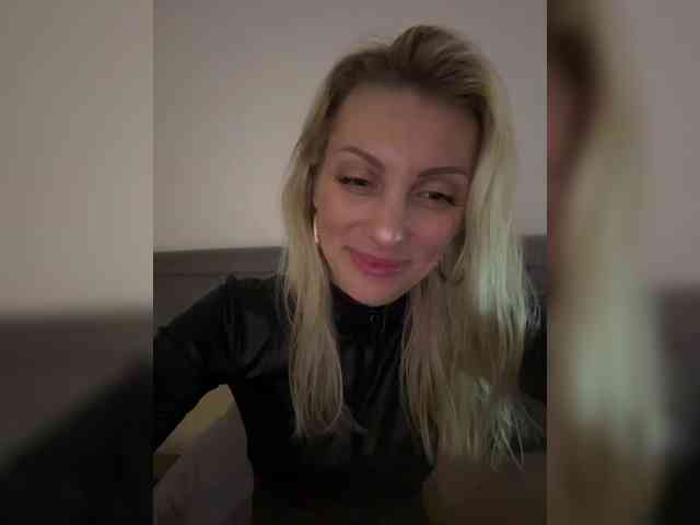 KarinaSimka webcam