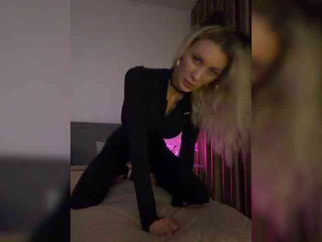 KarinaSimka webcam