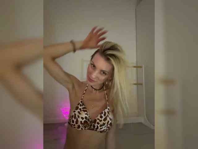KarinaSimka webcam