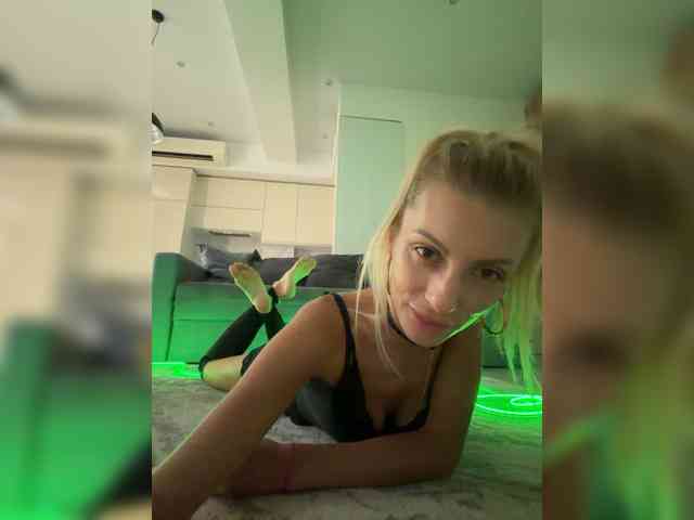 KarinaSimka webcam