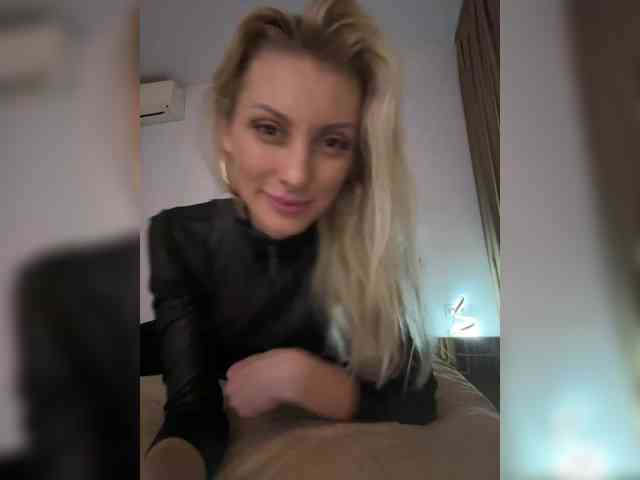 KarinaSimka webcam