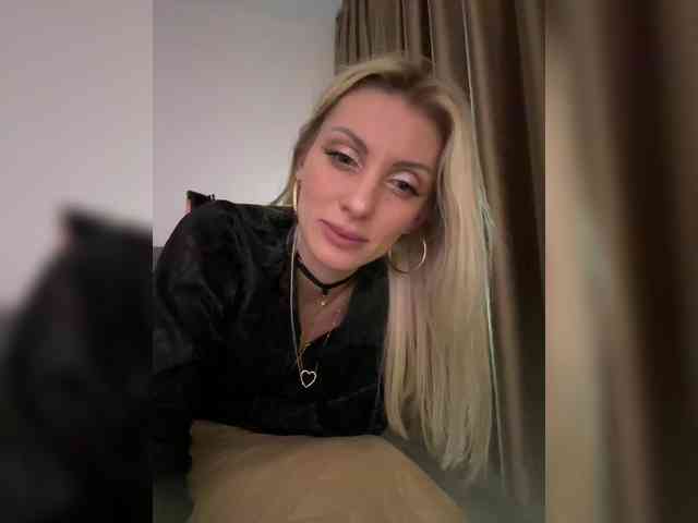 KarinaSimka webcam