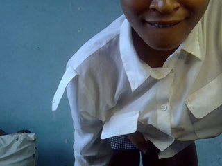 FreakyTrixie Porn Show