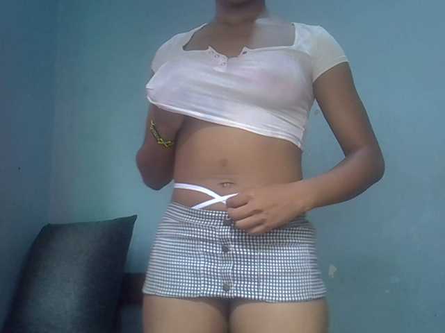 FreakyTrixie's BongaCams show and profile