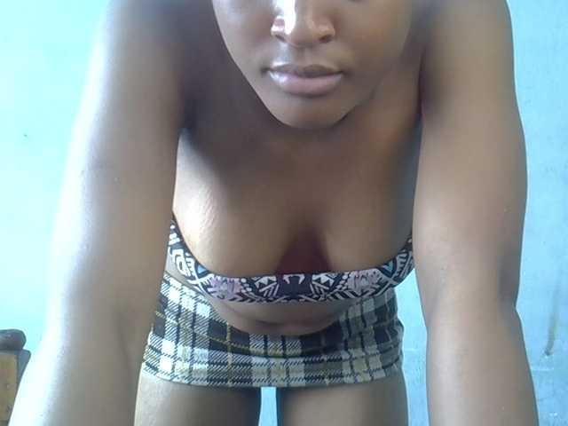 FreakyTrixie's BongaCams show and profile