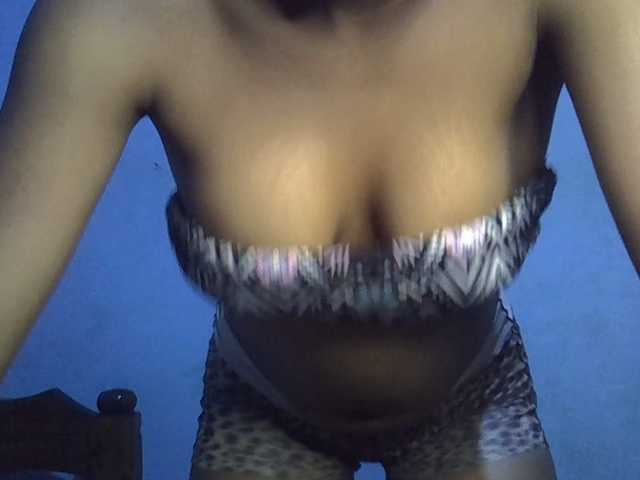 FreakyTrixie's BongaCams show and profile