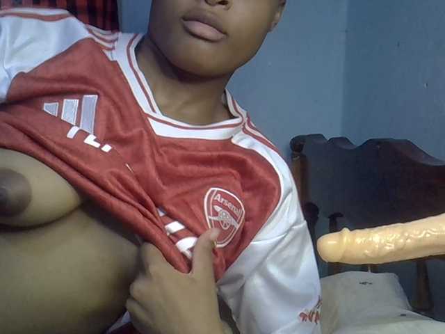 FreakyTrixie's BongaCams show and profile