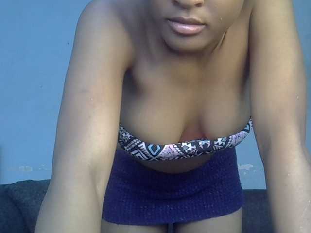 FreakyTrixie's BongaCams show and profile