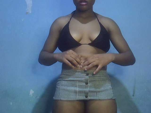 FreakyTrixie's BongaCams show and profile