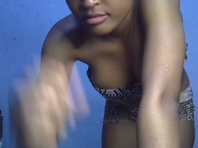 FreakyTrixie's BongaCams show and profile