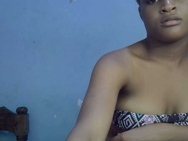 FreakyTrixie's BongaCams show and profile